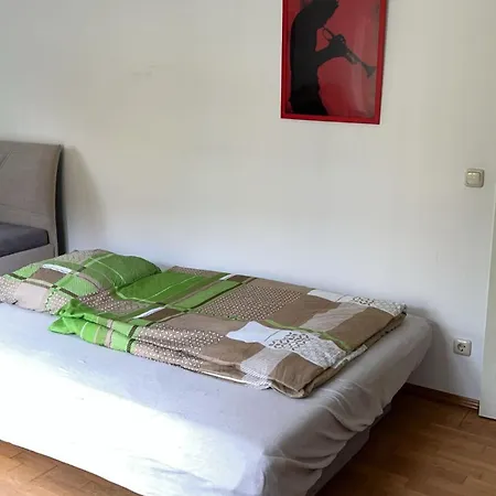 Апартаменты Ruhiges In Dresdner Neustadt Дрезден