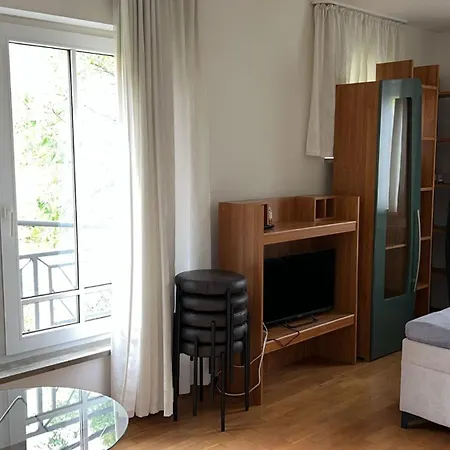 Ruhiges In Dresdner Neustadt Дрезден